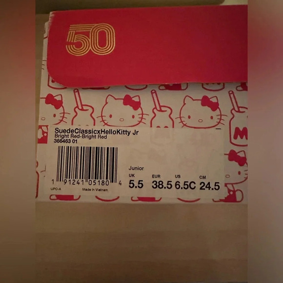 Puma Suede Classic X Hello Kitty NEW In box - Picture 5 of 5